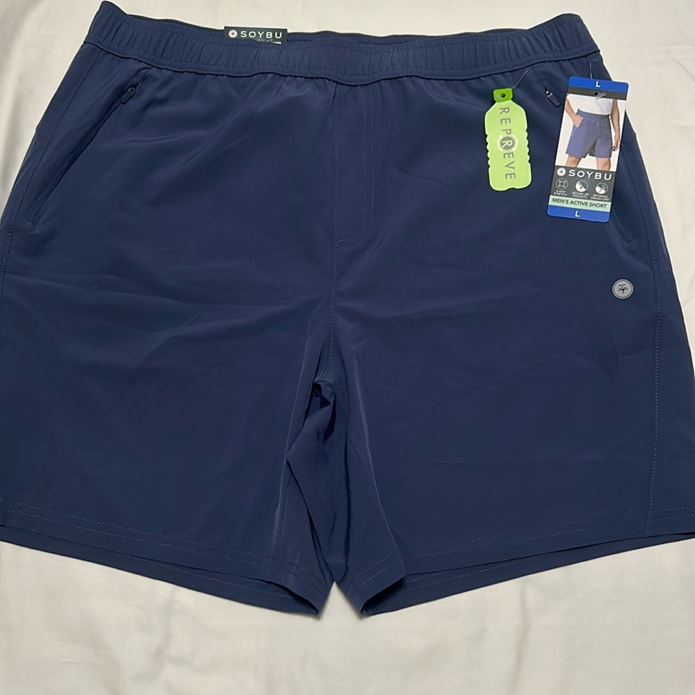 Soybu  active shorts with secure zip pockets size M NWT